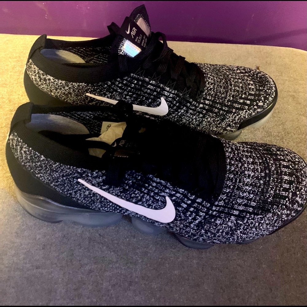 White, and black, vapor max